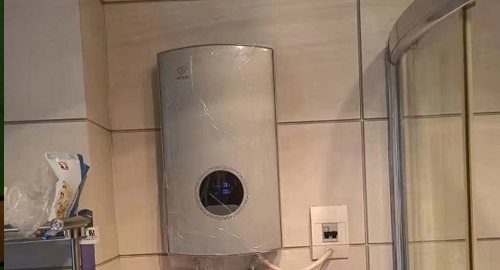 即热式电热水器不使用时要不要断开电源？费电吗？